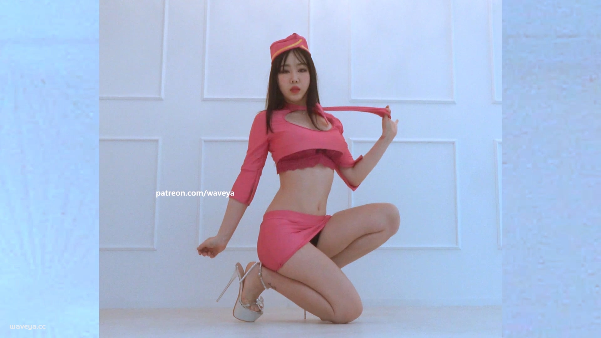 Ari MiU Cosplay Twerk?트월킹+스튜어디스 코스프레? Waveya Memberme Patreon会员 (4k+1080p)[472M+135M] – #0219插图3